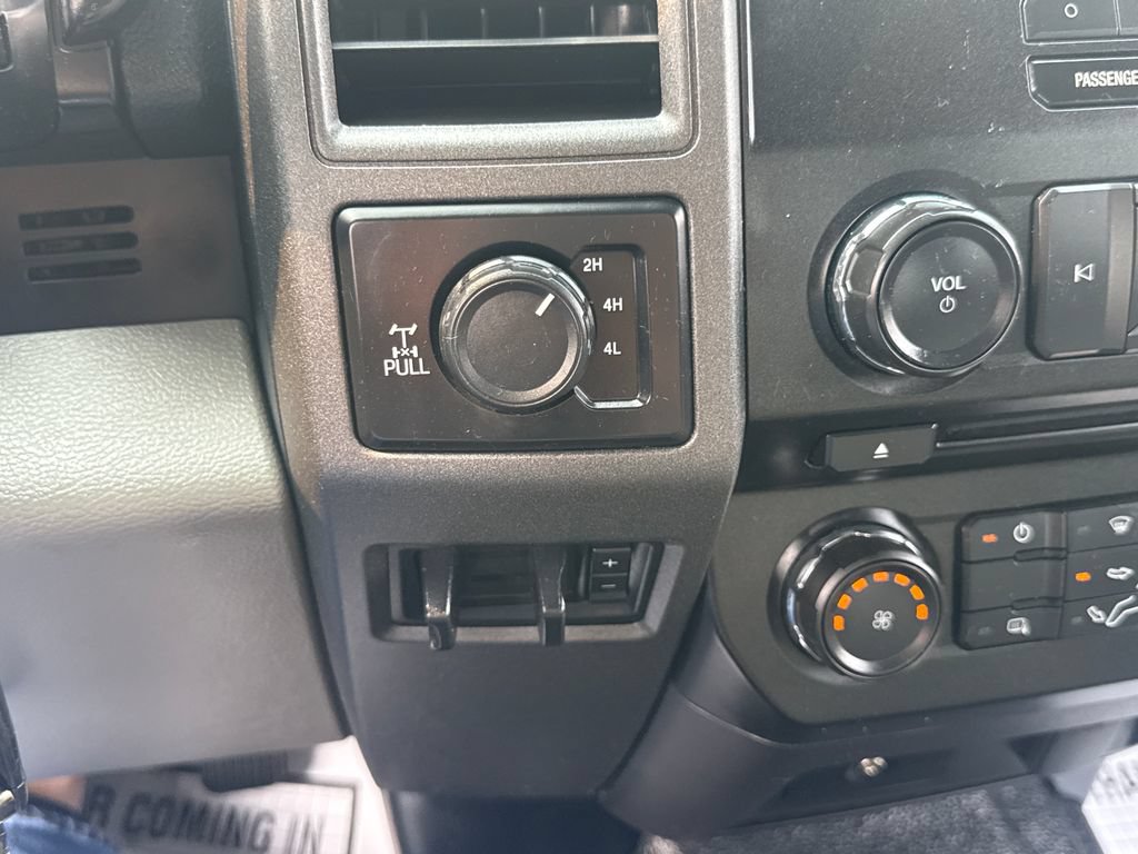 Used 2017 Ford F250 XL w/ STX Appearance Package AWD/4WD image 41