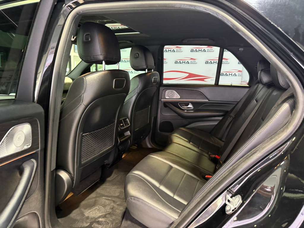 Used 2020 Mercedes-Benz GLE 350 4MATIC w/ Premium Package image 28