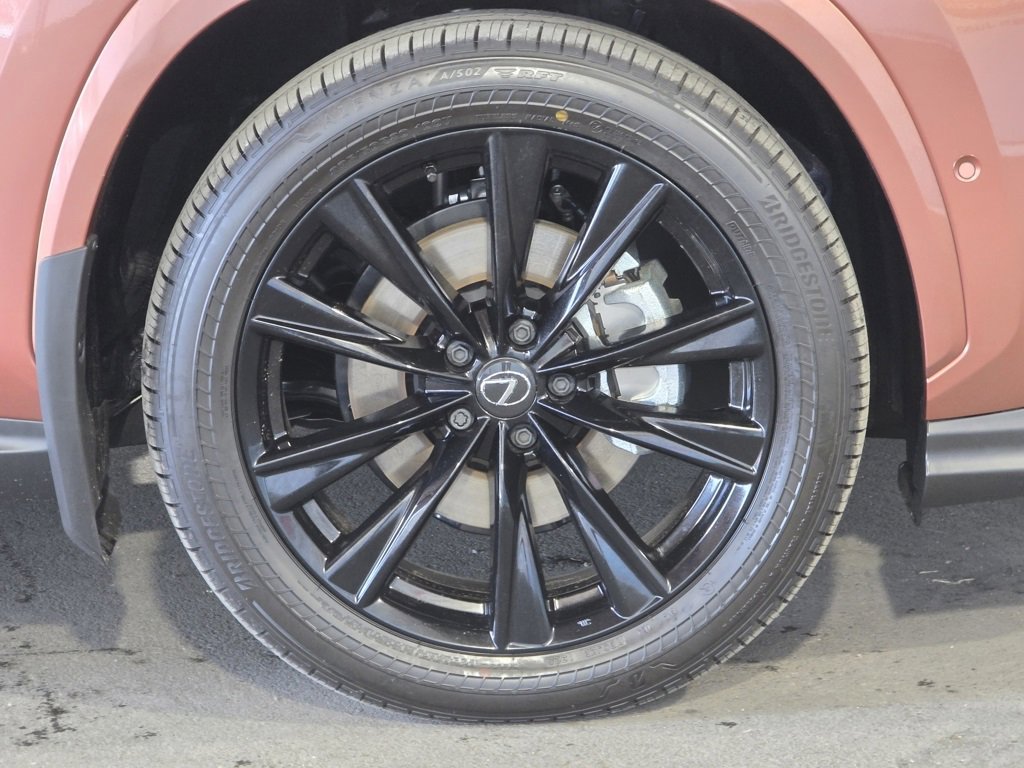 Used 2025 Lexus NX 450h+ F Sport image 4
