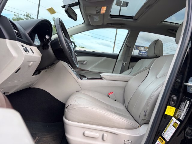 Used 2011 Toyota Venza AWD w/ Comfort Pkg image 22