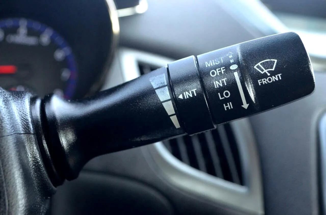 Used 2011 Hyundai Genesis 2.0T image 30