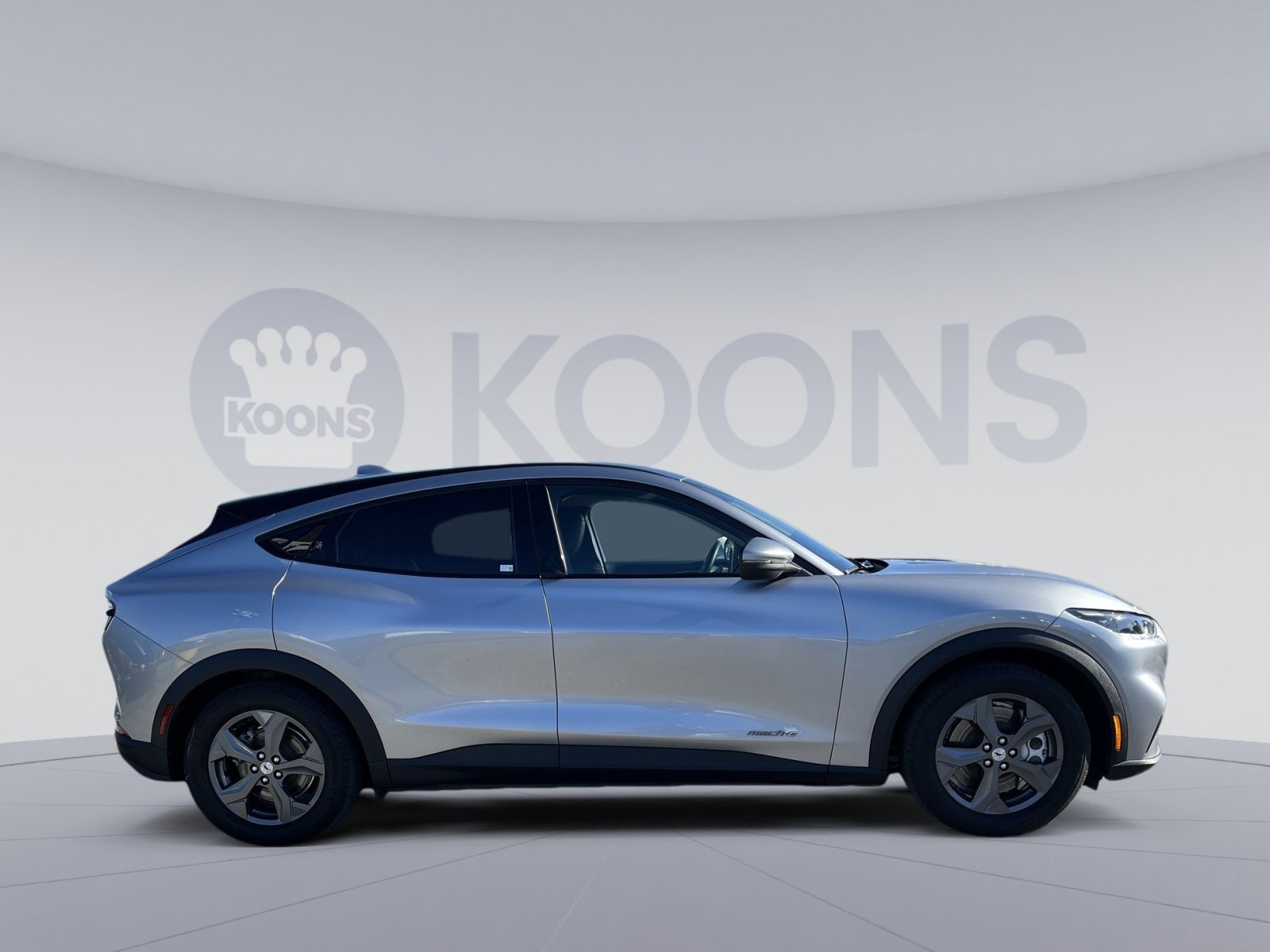 Used 2021 Ford Mustang Mach-E Select image 8