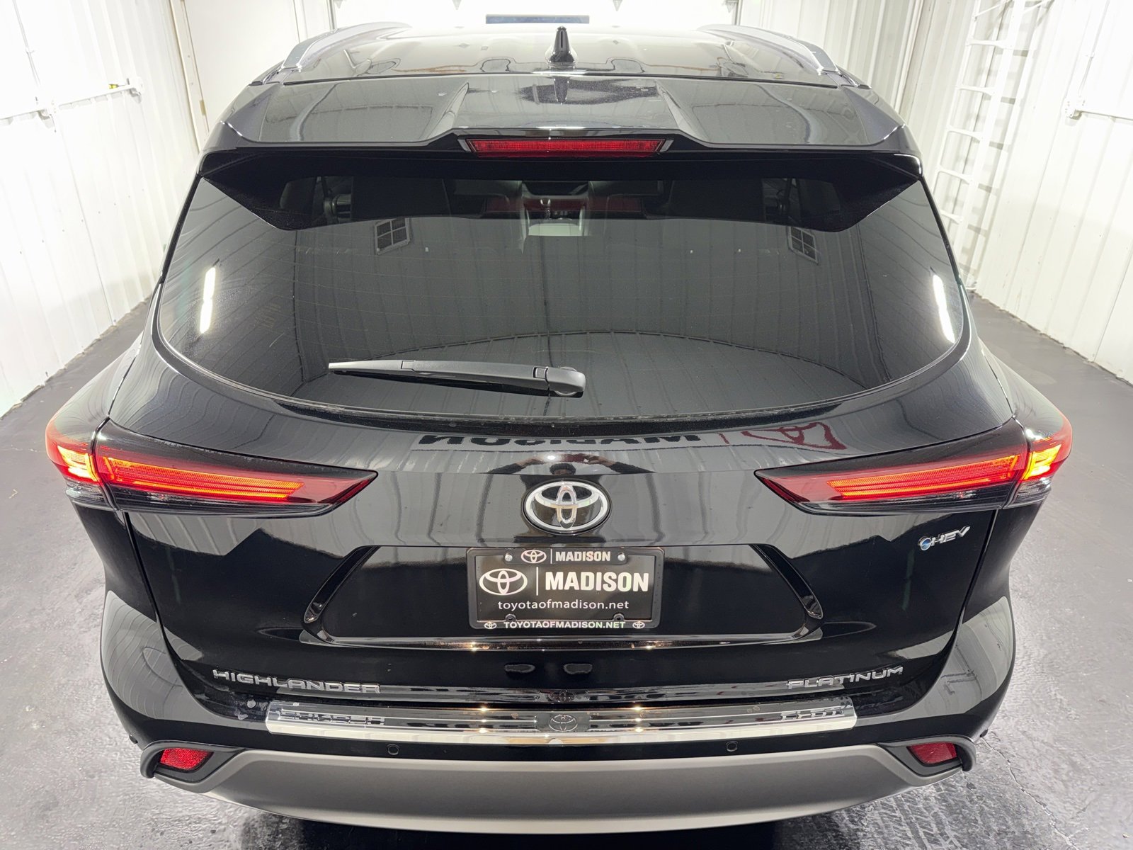 New 2026 Toyota Highlander Platinum image 37