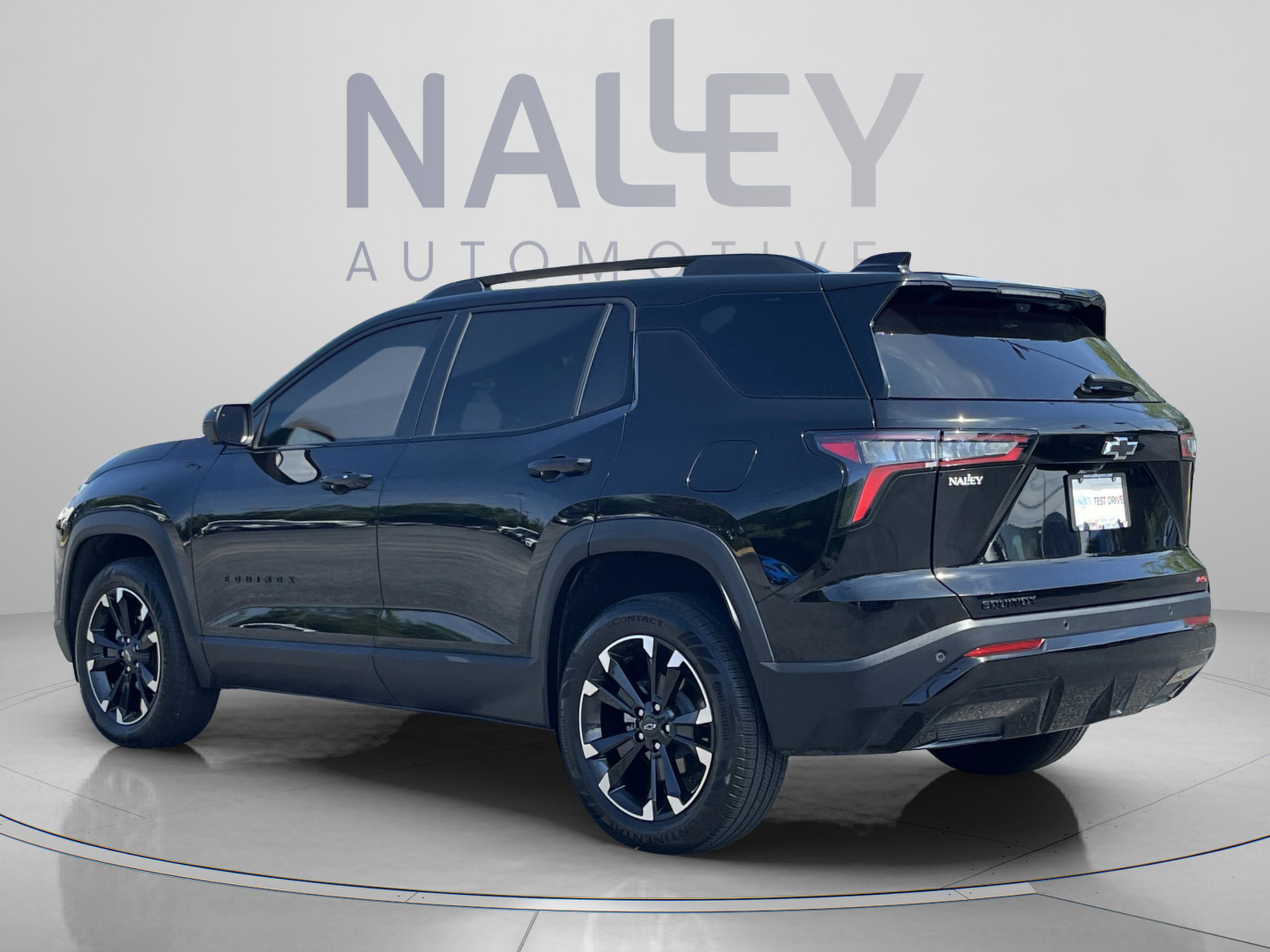 Used 2025 Chevrolet Equinox RS w/ Safety and Technology Package FWD image 3