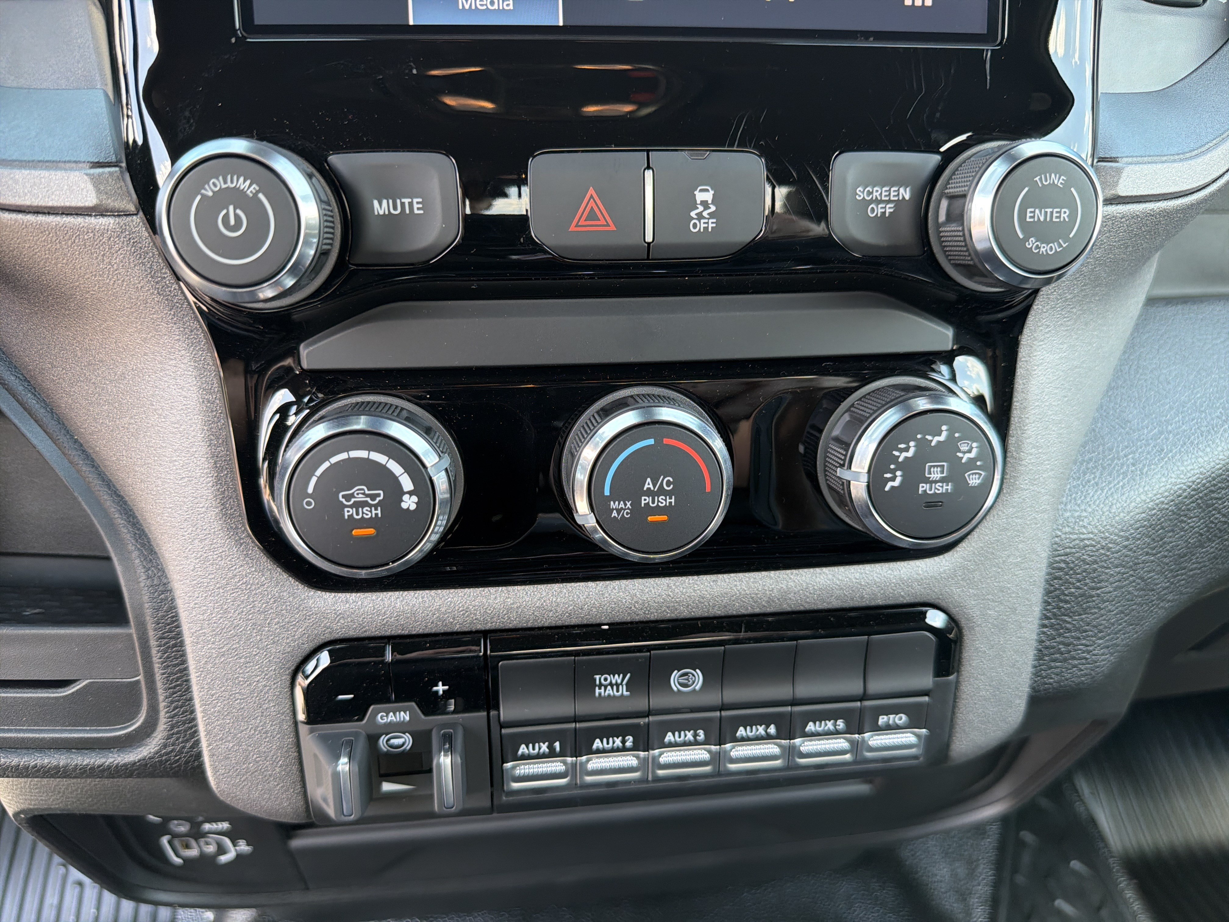New 2026 RAM 5500 Tradesman RWD image 28