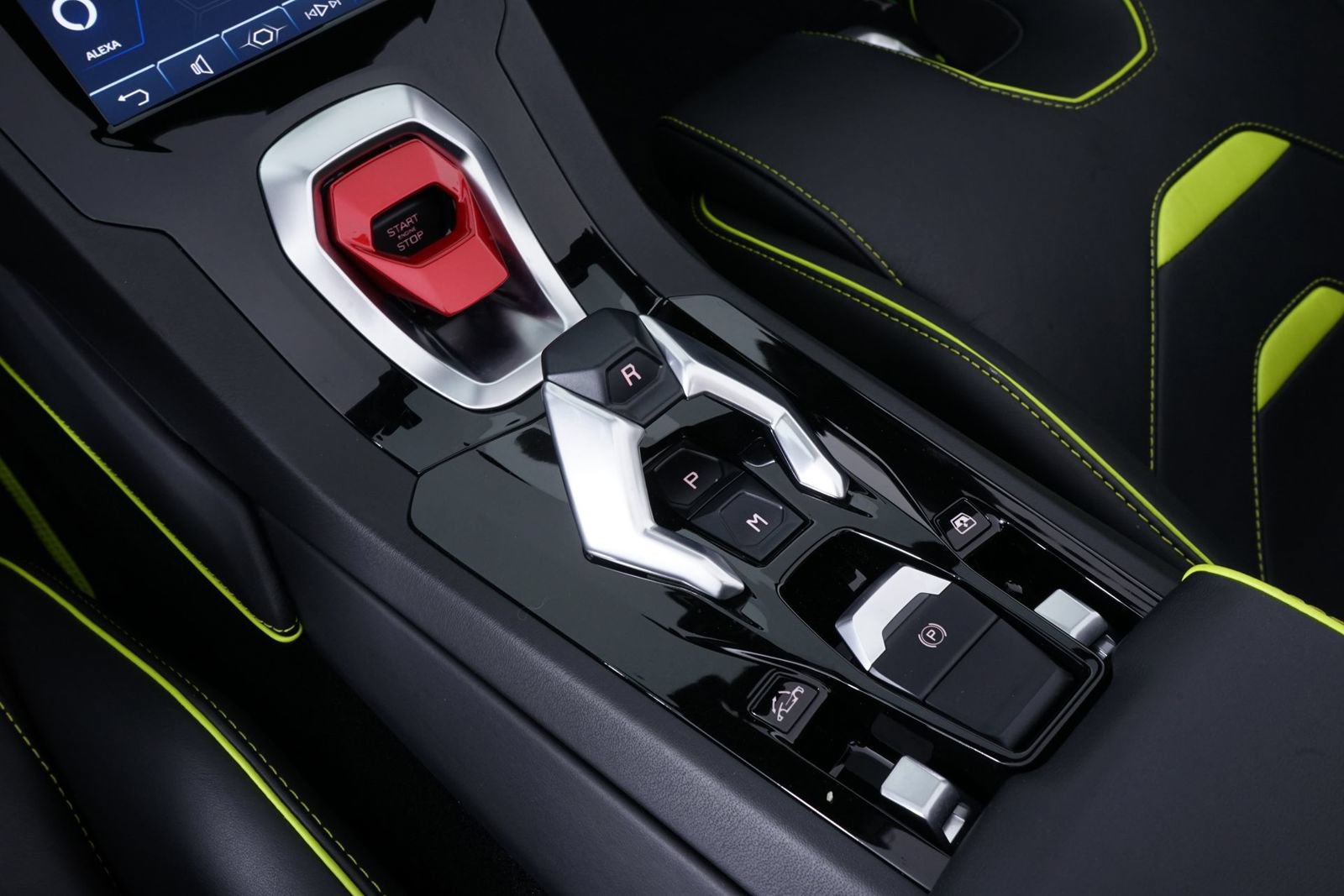 Used 2020 Lamborghini Huracan EVO RWD image 24