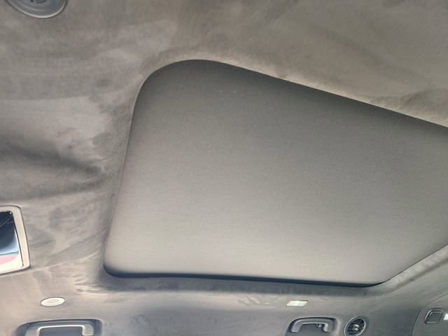 New 2026 Land Rover Defender 130 V8 AWD/4WD image 18