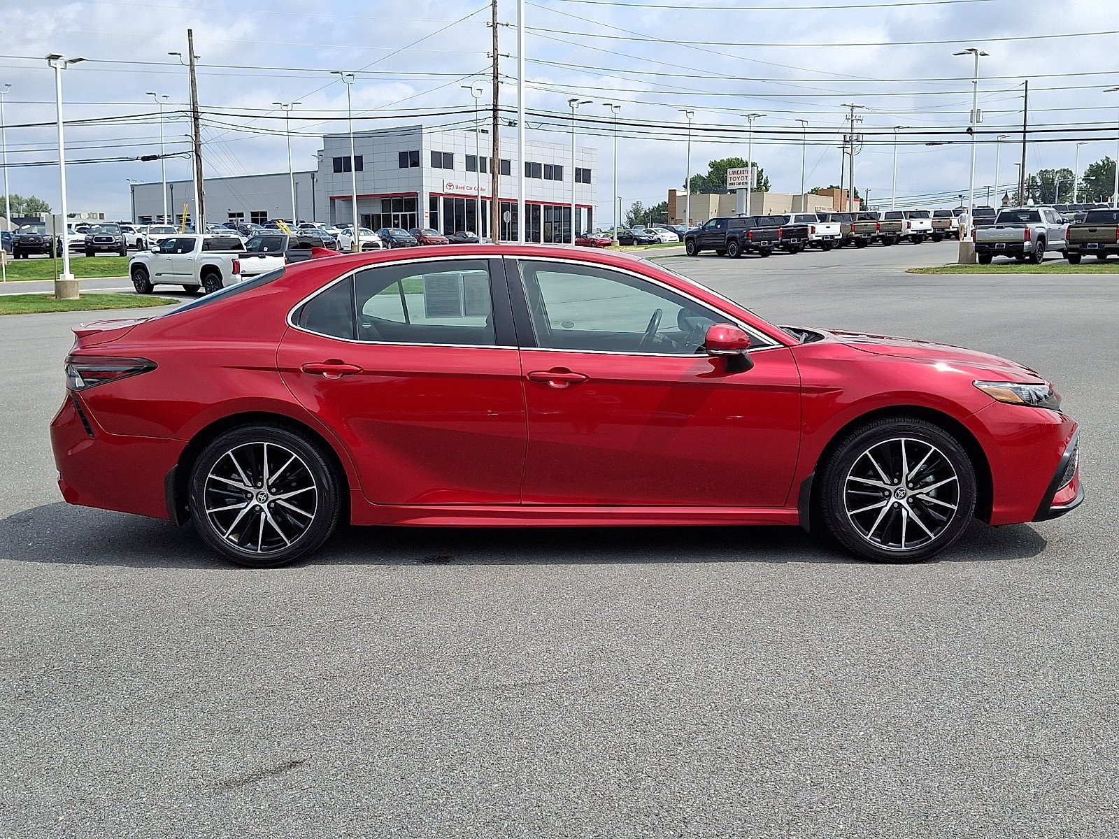 Certified 2024 Toyota Camry SE FWD image 8