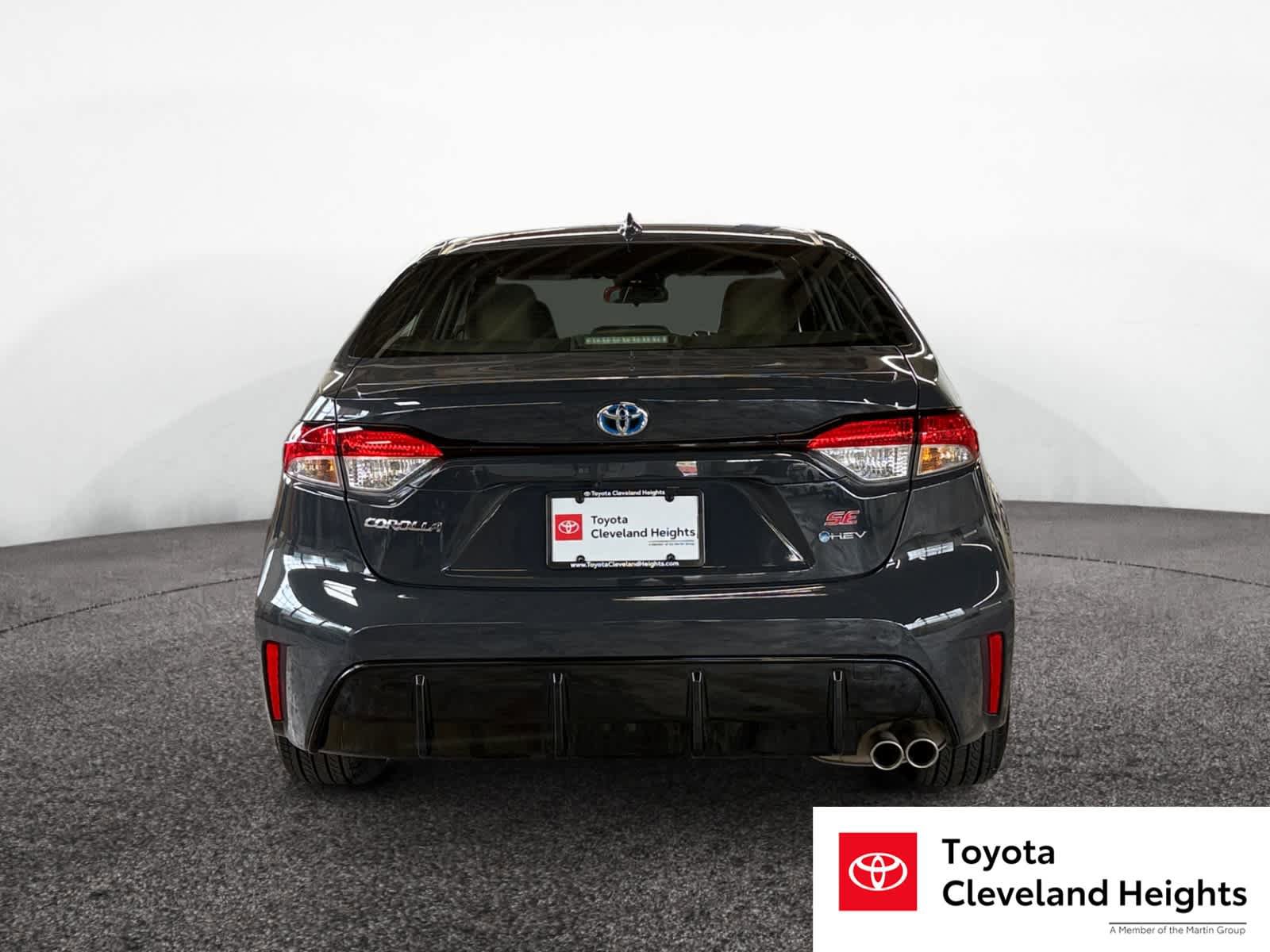 Certified 2025 Toyota Corolla SE FWD image 6