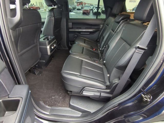 Used 2021 Ford Expedition XLT image 15