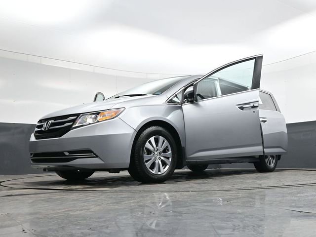 Used 2016 Honda Odyssey SE image 42