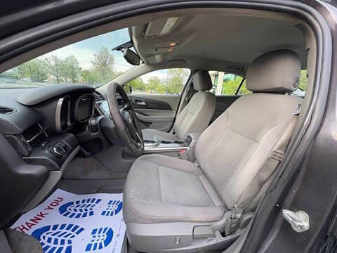 Used 2013 Chevrolet Malibu LS w/ Protection Package image 18