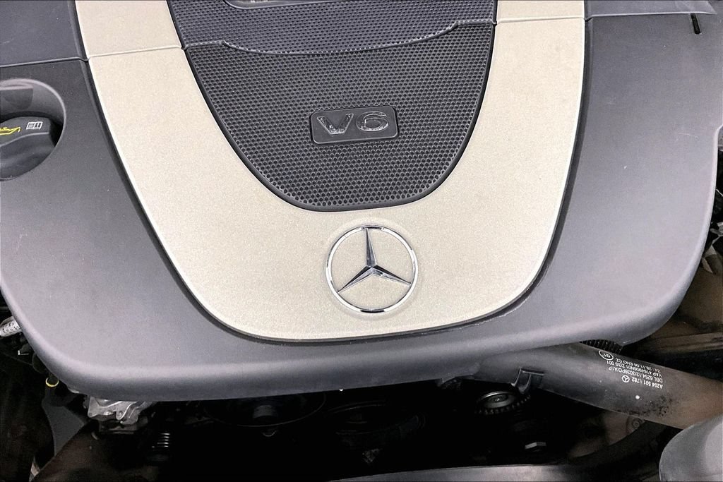 Used 2010 Mercedes-Benz E 350 Sedan image 40