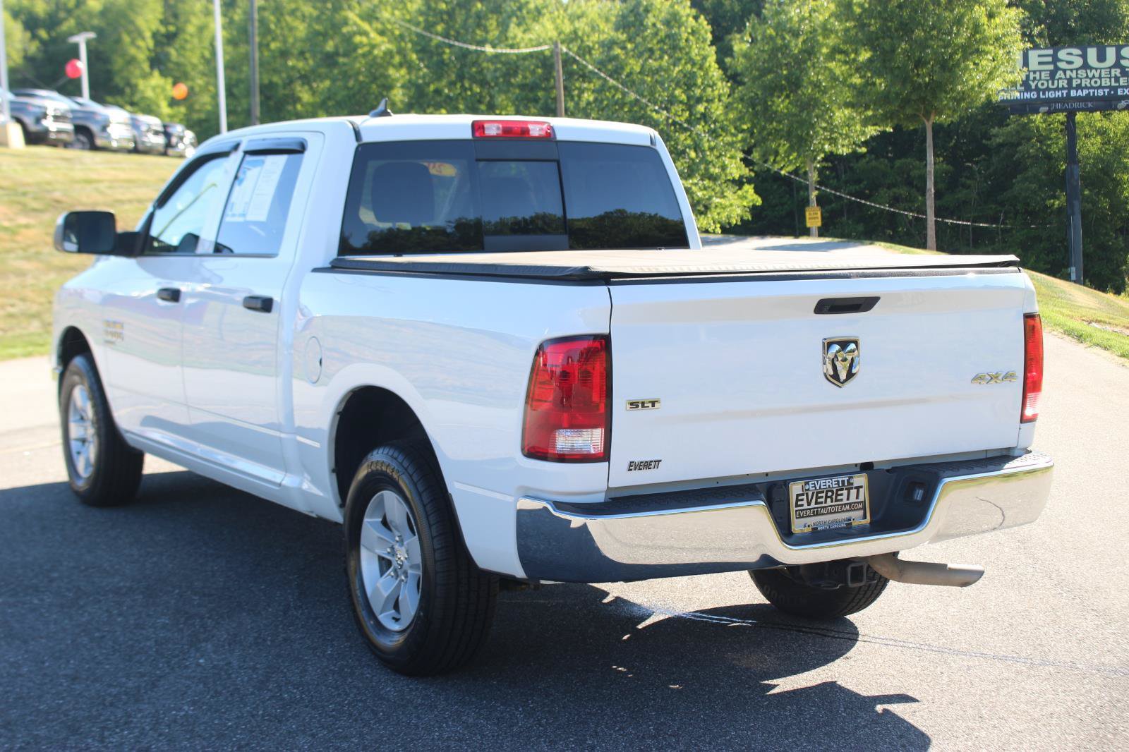 Used 2023 RAM 1500 Classic SLT w/ Trailer & Traction Group AWD/4WD image 5