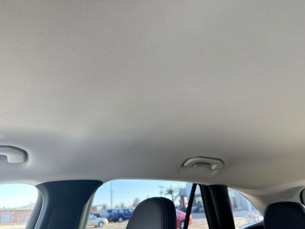 Used 2025 Mercedes-Benz GLC 350e 4MATIC image 20