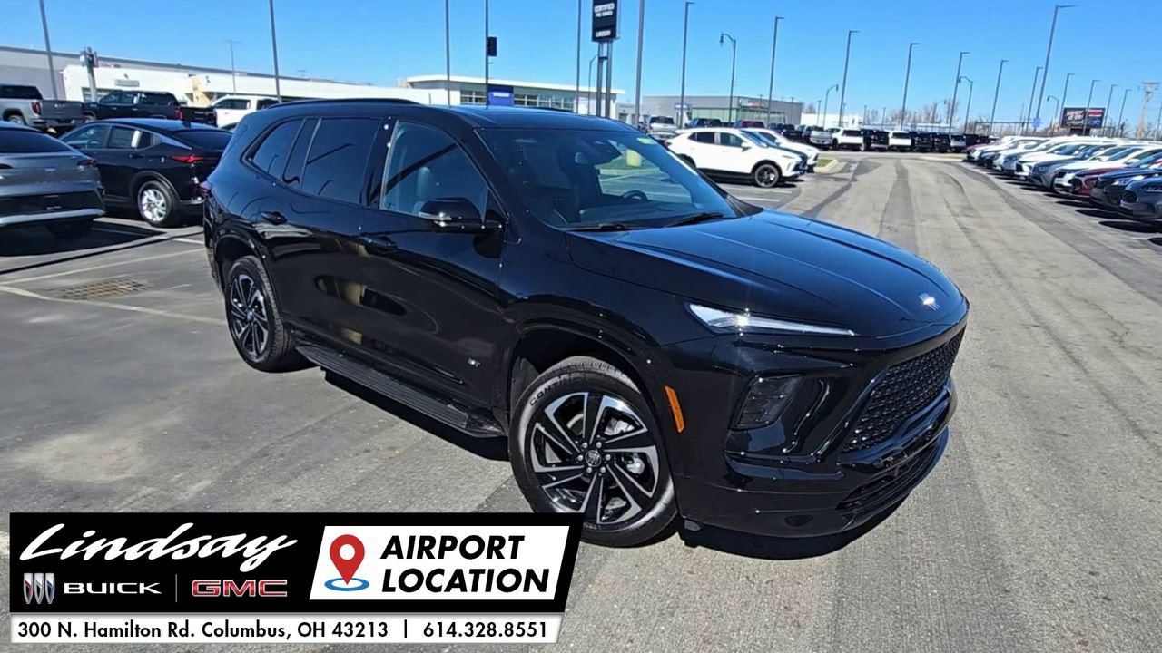 Used 2025 Buick Enclave Sport Touring w/ Power Package image 2