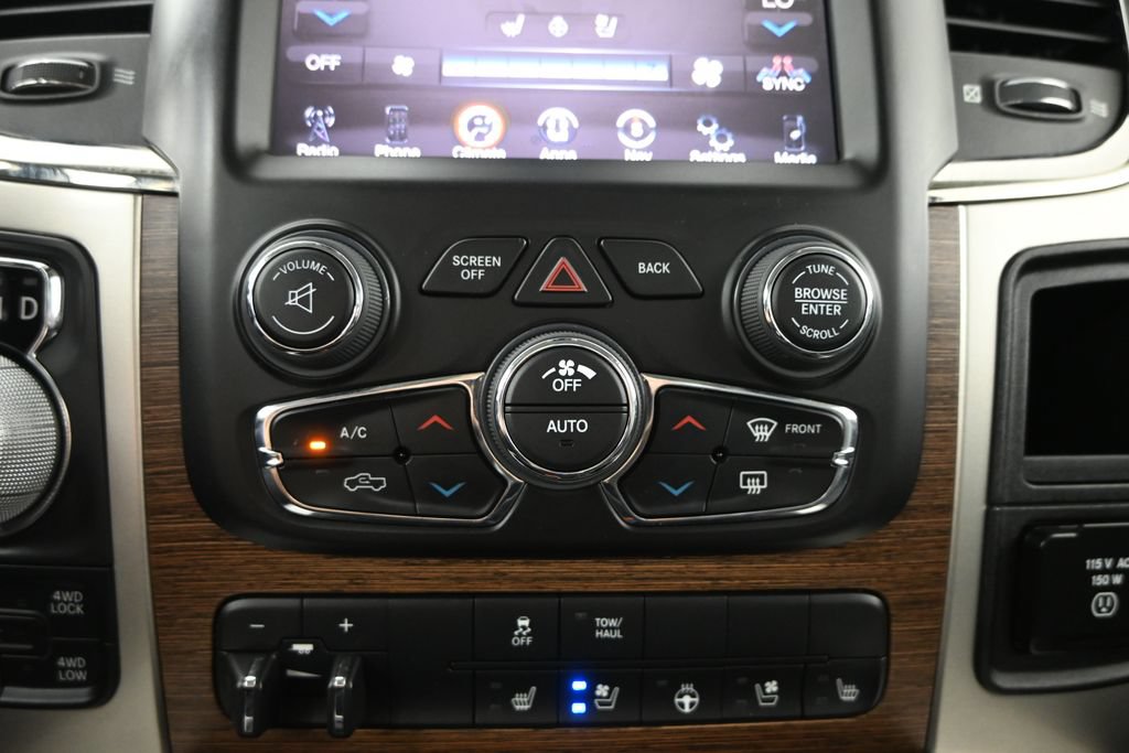 Used 2016 RAM 1500 Laramie w/ Convenience Group AWD/4WD image 30