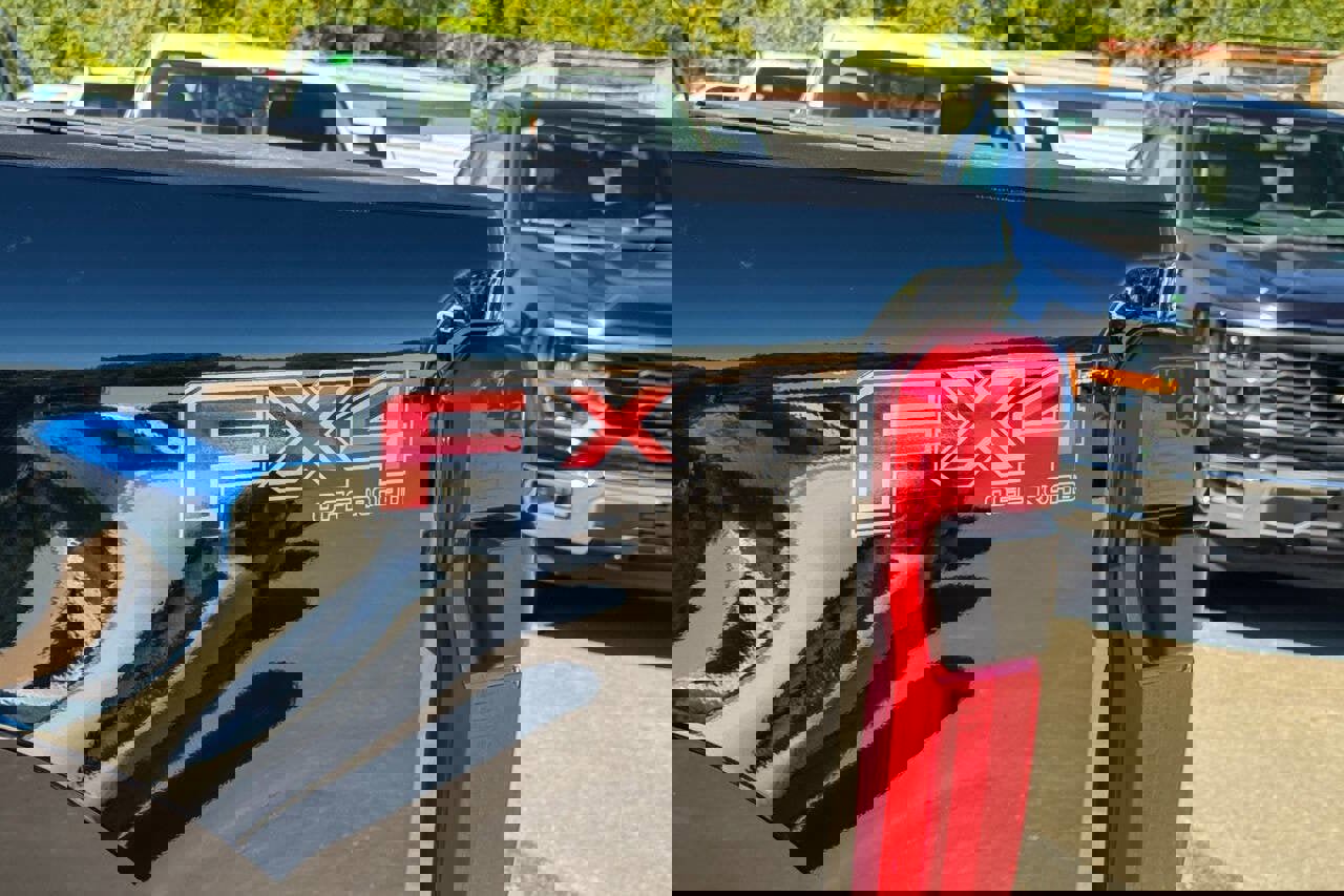 Used 2024 Ford F250 Platinum image 37