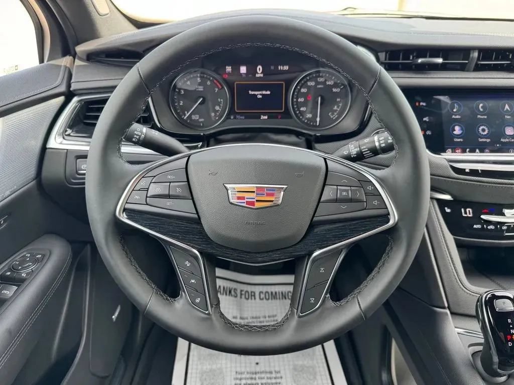 New 2026 Cadillac XT5 Premium Luxury w/ LPO, Floor Liner Package AWD/4WD image 24
