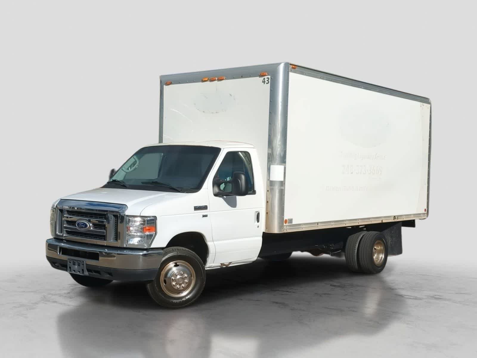 Used 2016 Ford E-450 and Econoline 450 Super Duty w/ Exterior Upgrade Package