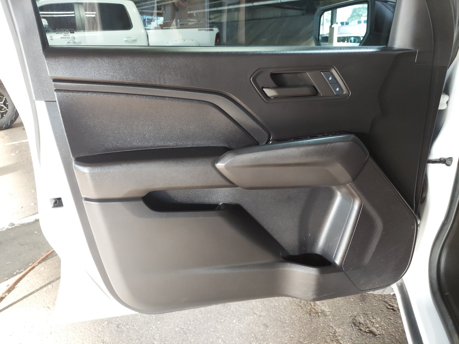 Used 2024 Chevrolet Colorado Trail Boss w/ Technology Package AWD/4WD image 27