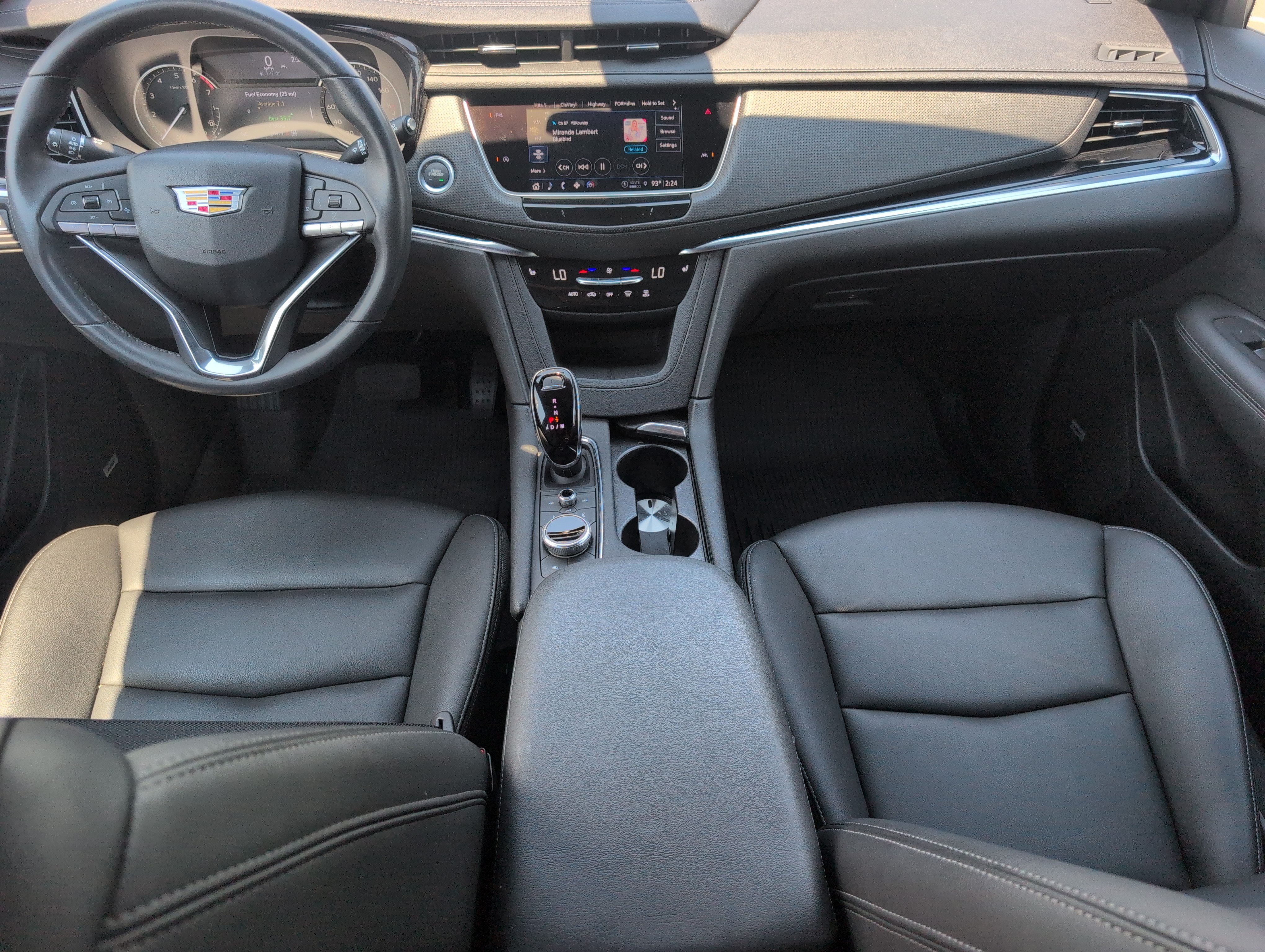 Certified 2024 Cadillac XT6 Luxury w/ LPO, Floor Liner Package AWD/4WD image 31