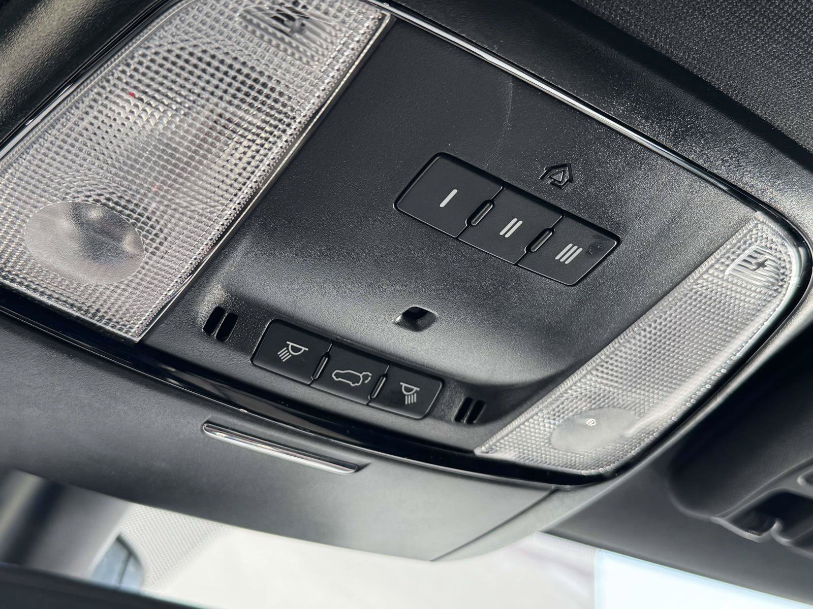Used 2025 Dodge Durango GT w/ Blacktop Package AWD/4WD image 12