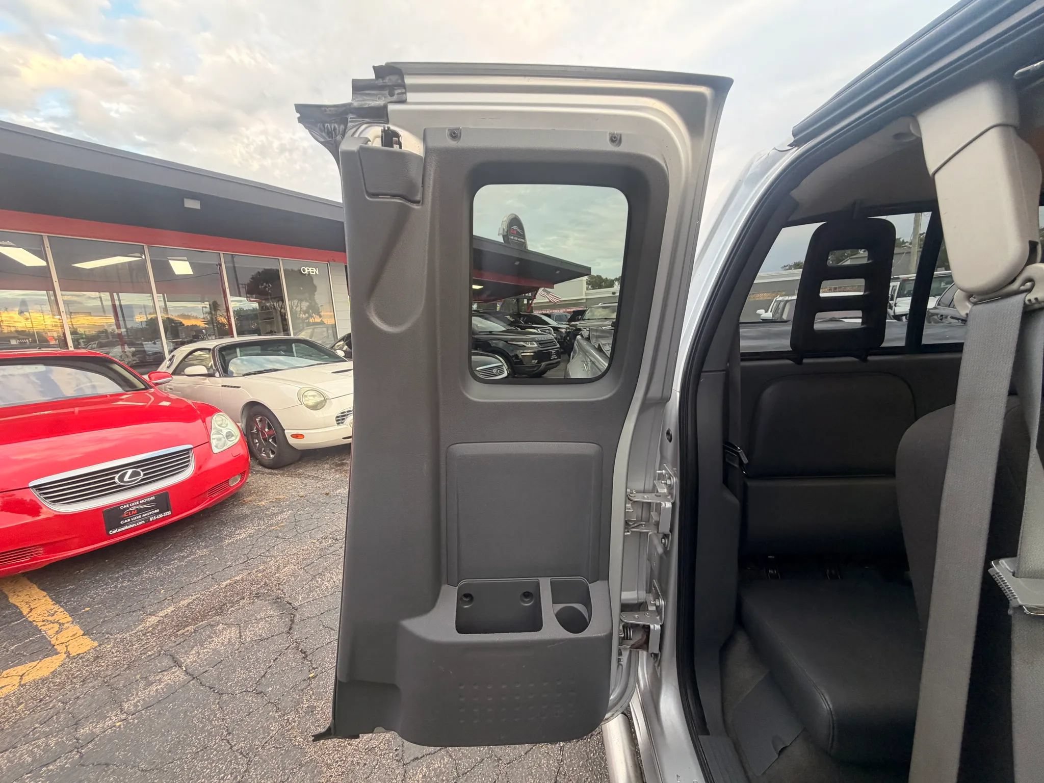 Used 2006 Mitsubishi Raider DuroCross AWD/4WD image 25