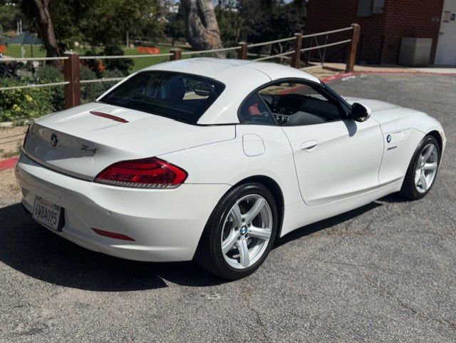 Used 2012 BMW Z4 sDrive28i RWD image 17