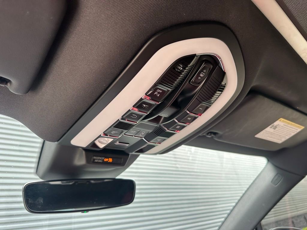 Certified 2023 Porsche Macan S AWD/4WD image 35