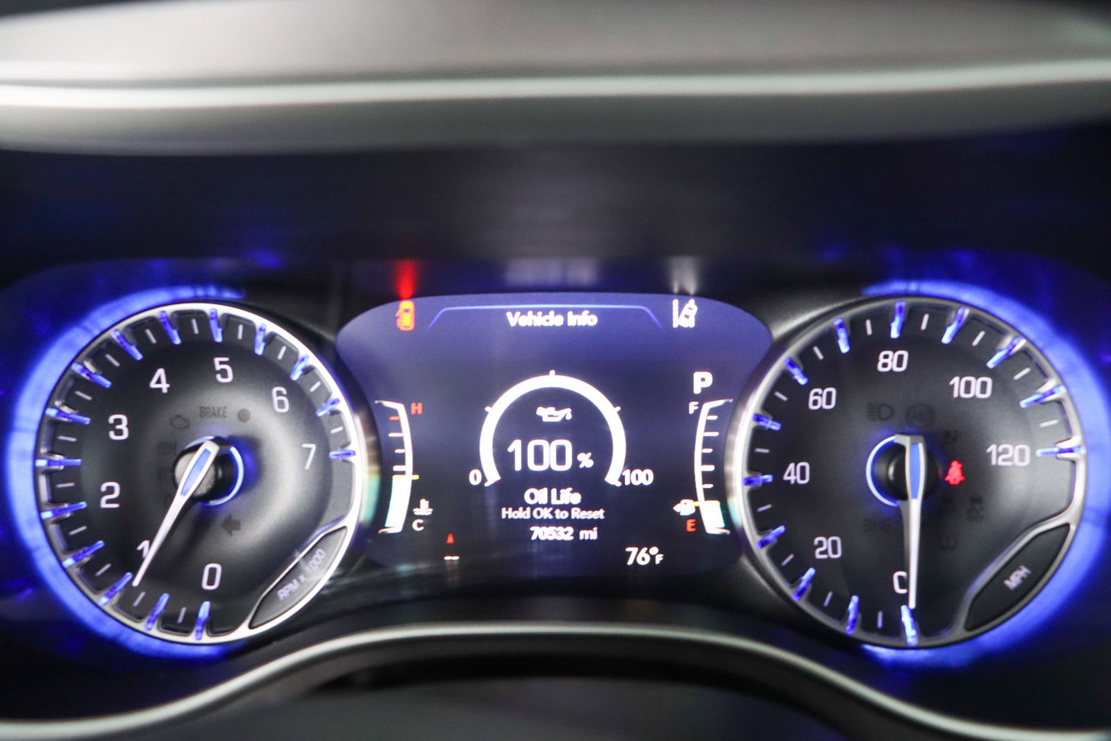 Used 2023 Chrysler Pacifica Touring-L image 15