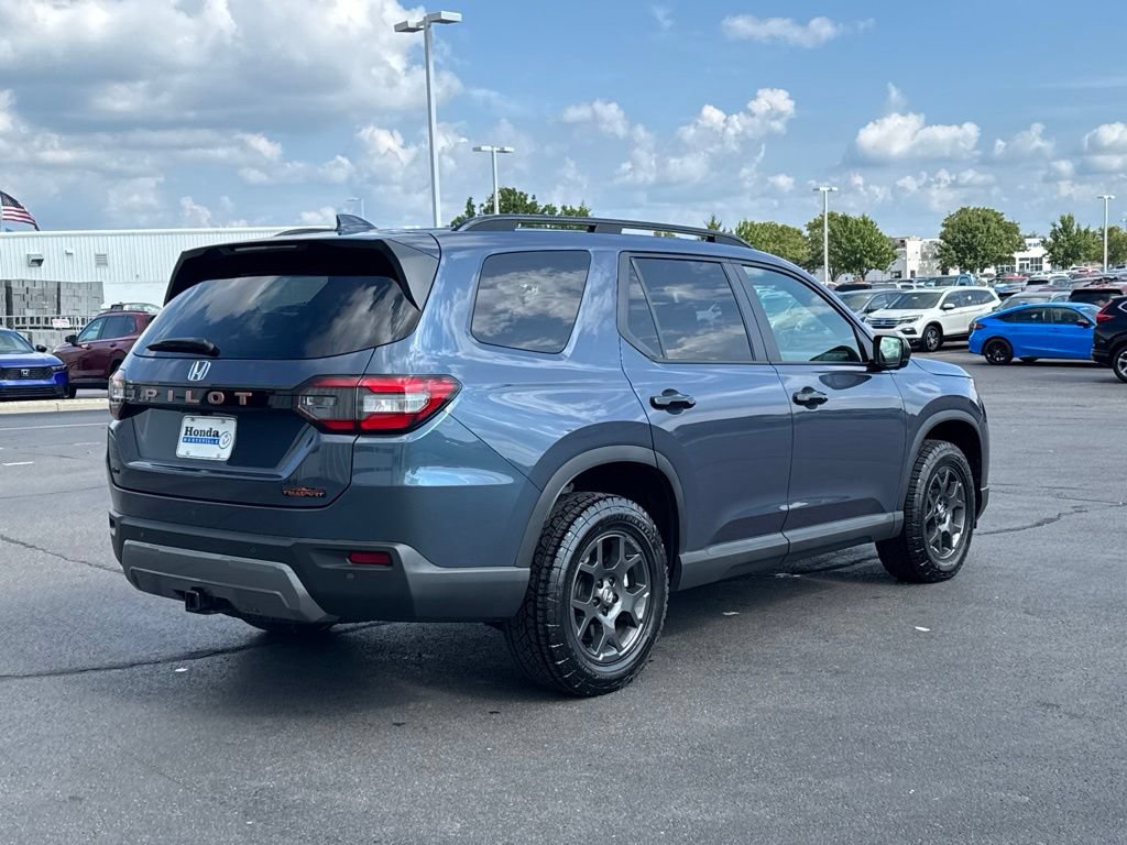 Used 2026 Honda Pilot TrailSport image 7