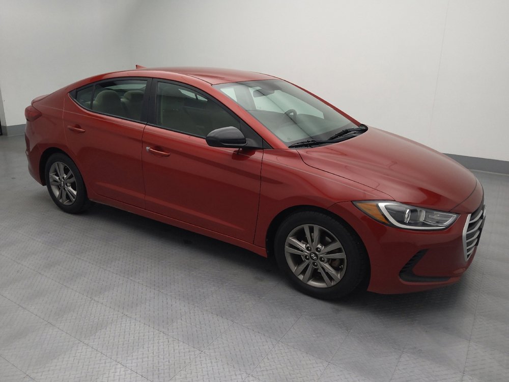 Used 2017 Hyundai Elantra SE image 11