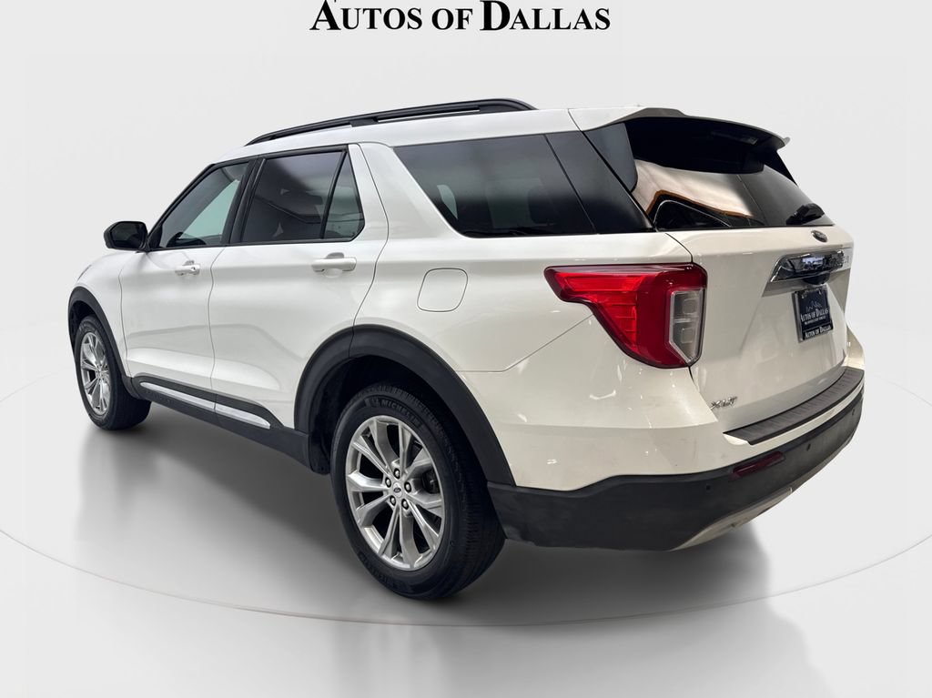Used 2022 Ford Explorer XLT w/ Equipment Group 202A AWD/4WD image 9