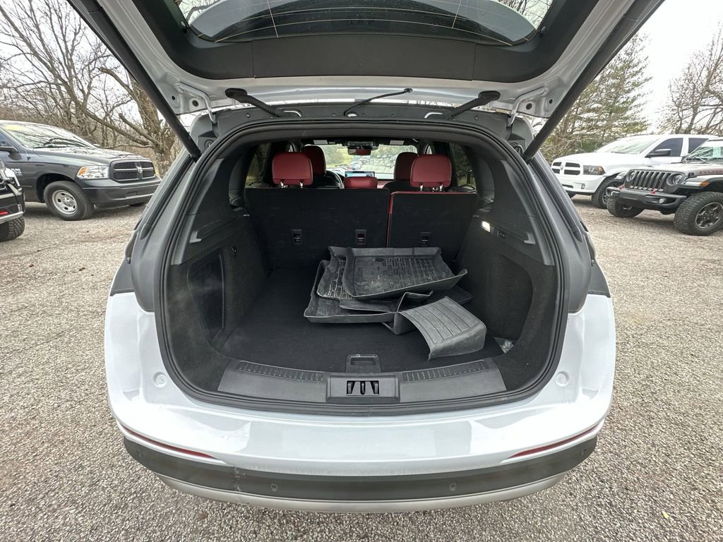 Used 2025 Lincoln Corsair Reserve image 23