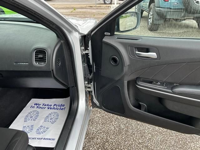 Used 2023 Dodge Charger SXT image 29