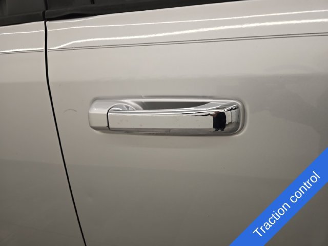 Used 2017 RAM 1500 Classic SLT RWD image 8