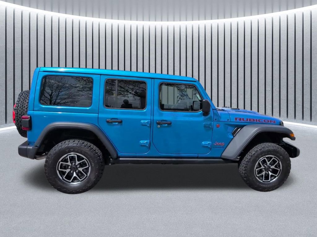Used 2025 Jeep Wrangler Unlimited Rubicon AWD/4WD image 6