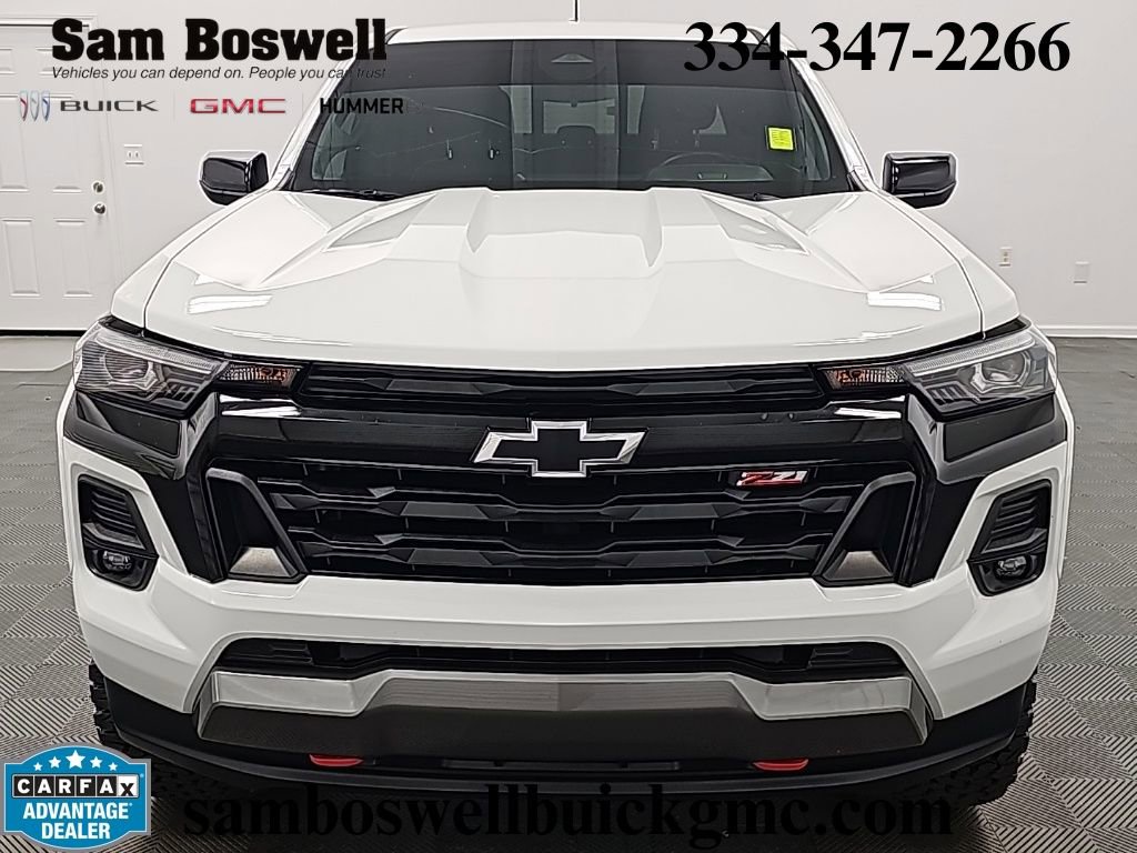 Used 2024 Chevrolet Colorado Z71 image 3