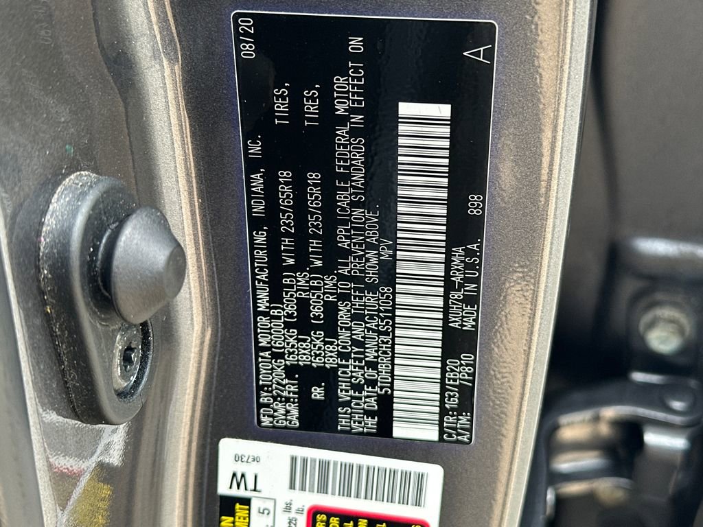 Used 2020 Toyota Highlander XLE image 34