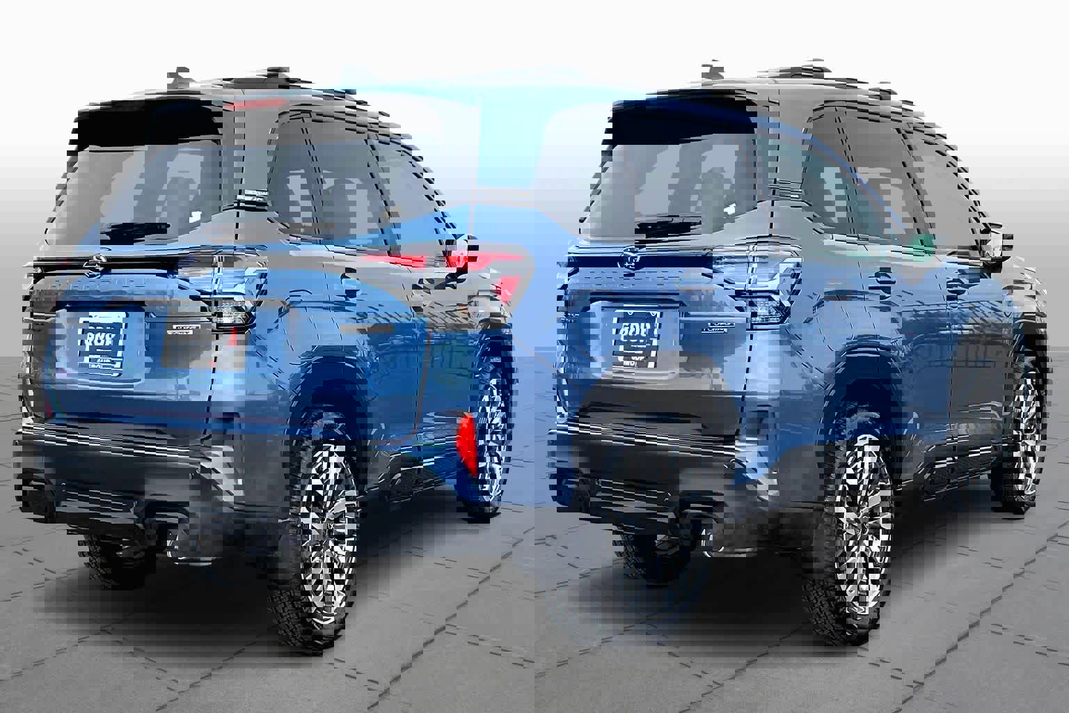 Used 2025 Subaru Forester Touring w/ Popular Package - Touring image 13