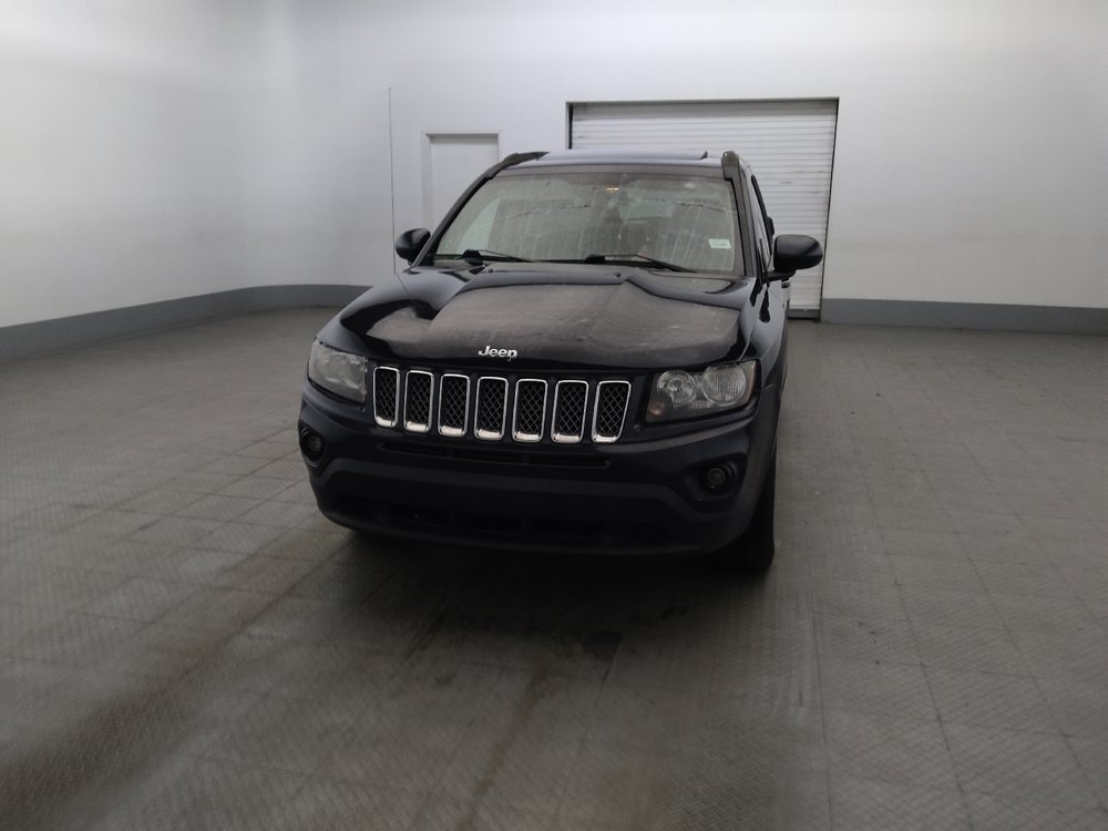 Used 2014 Jeep Compass Latitude w/ Sun/Sound Group AWD/4WD image 15