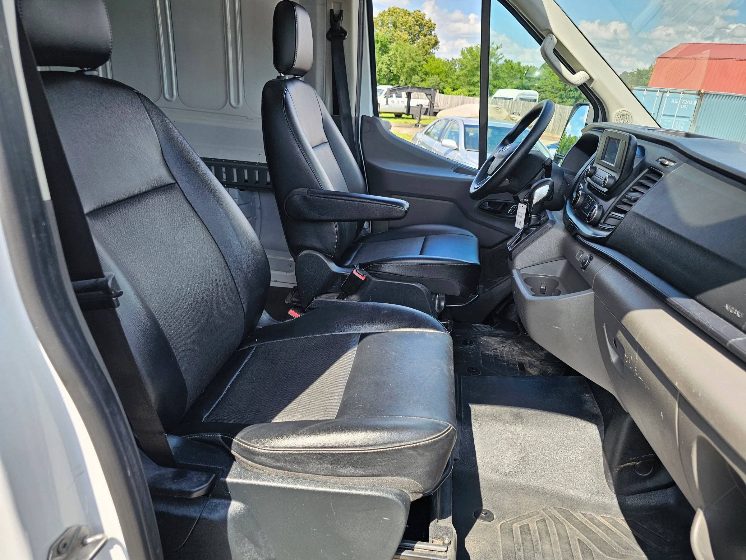 Used 2022 Ford Transit 250 148 High Roof Extended RWD image 5