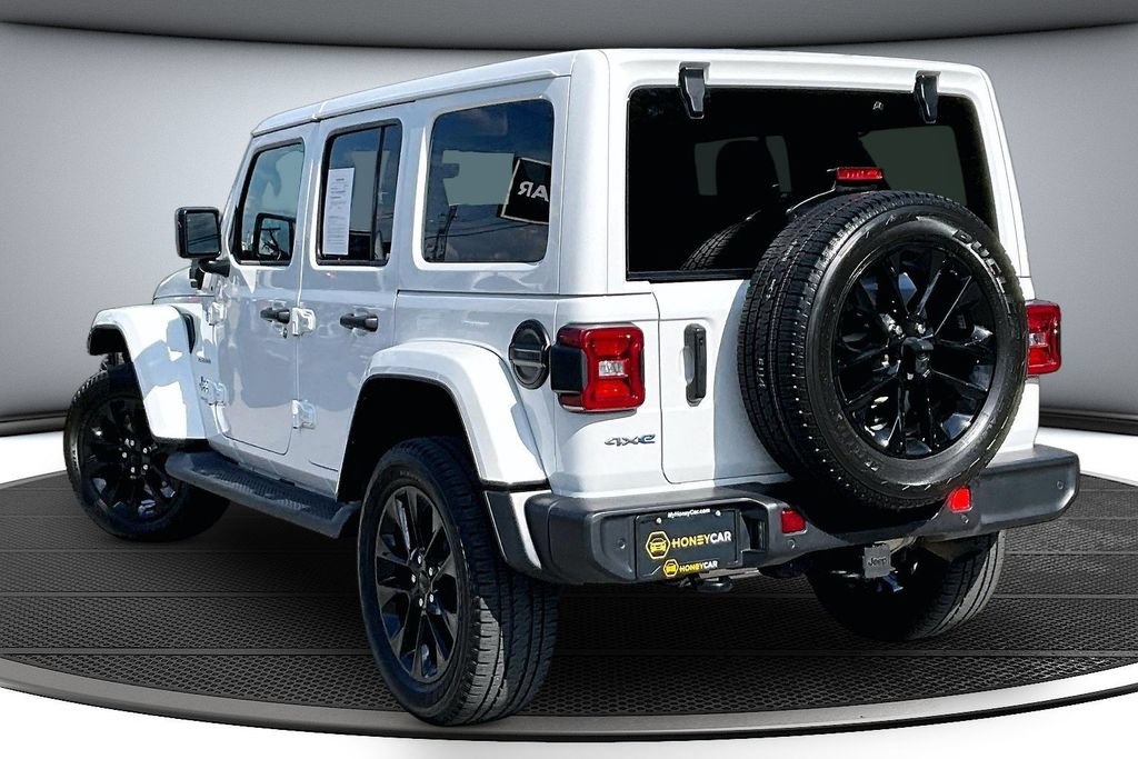 Used 2021 Jeep Wrangler Unlimited Sahara w/ Cold Weather Group AWD/4WD image 4