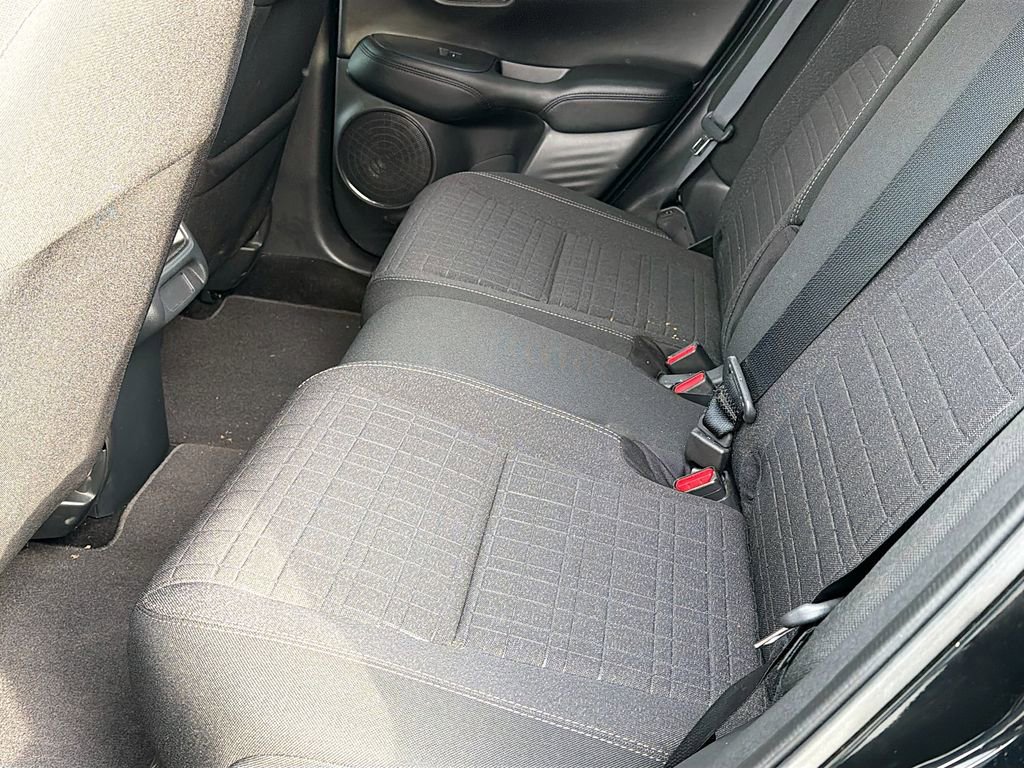 Used 2025 Honda HR-V LX image 36