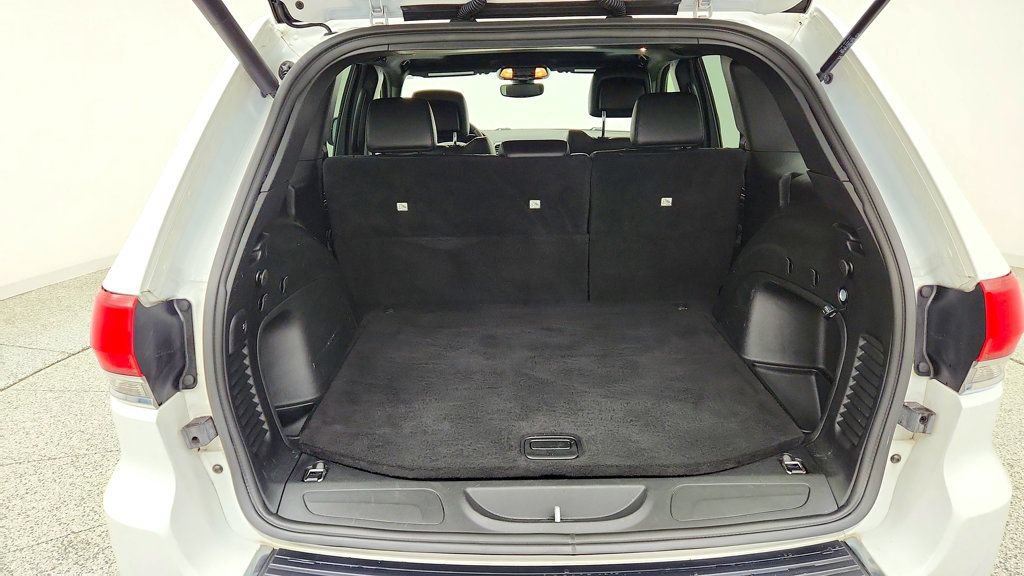 Used 2021 Jeep Grand Cherokee Limited RWD image 24