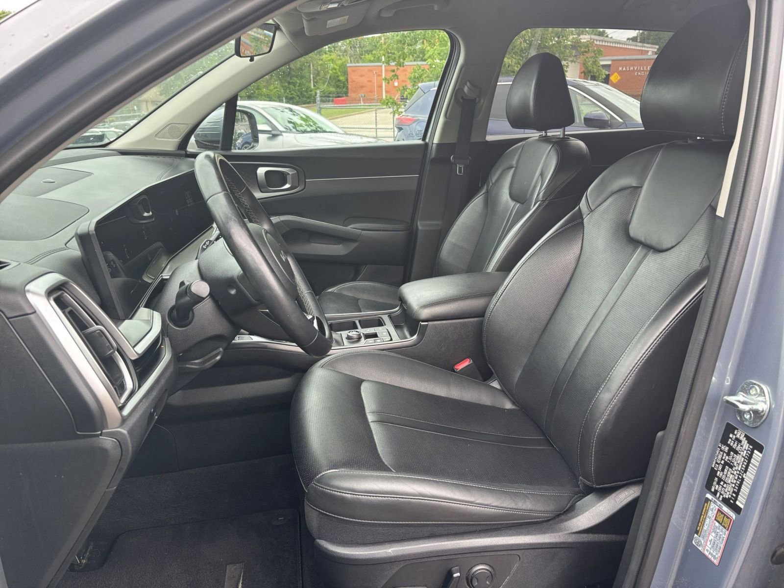 Used 2024 Kia Sorento S FWD image 40