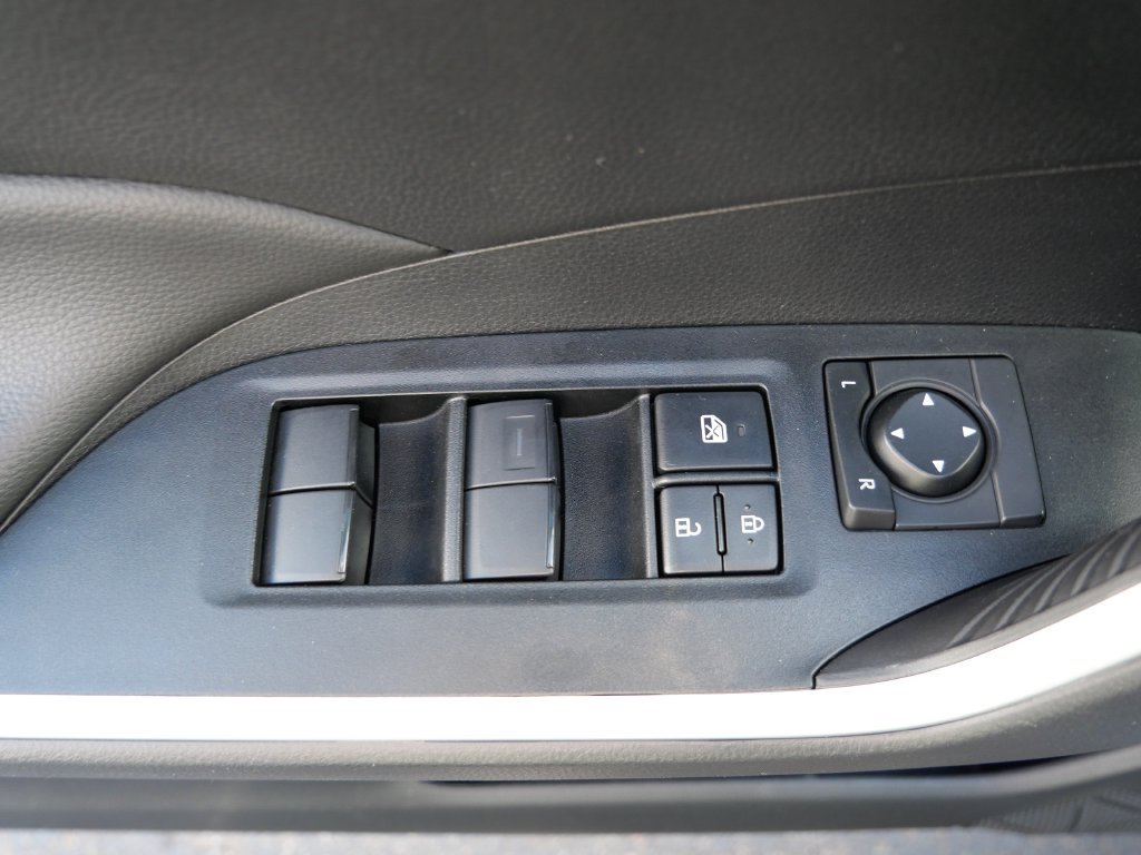 Certified 2025 Toyota RAV4 LE AWD/4WD image 16