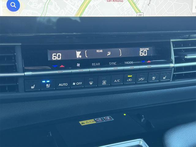 Certified 2025 Toyota Sienna Platinum image 38