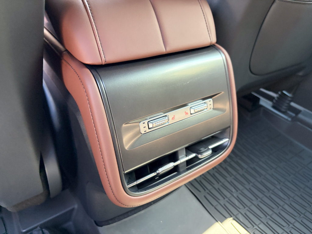 New 2026 Lincoln Nautilus Reserve w/ Jet Appearance Package AWD/4WD image 53